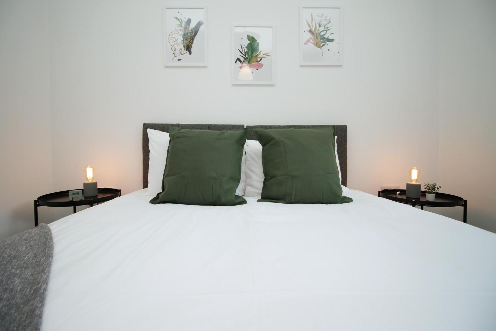 Fully Equipped Kitchen, Parking, City Centre สวอนซี ภายนอก รูปภาพ